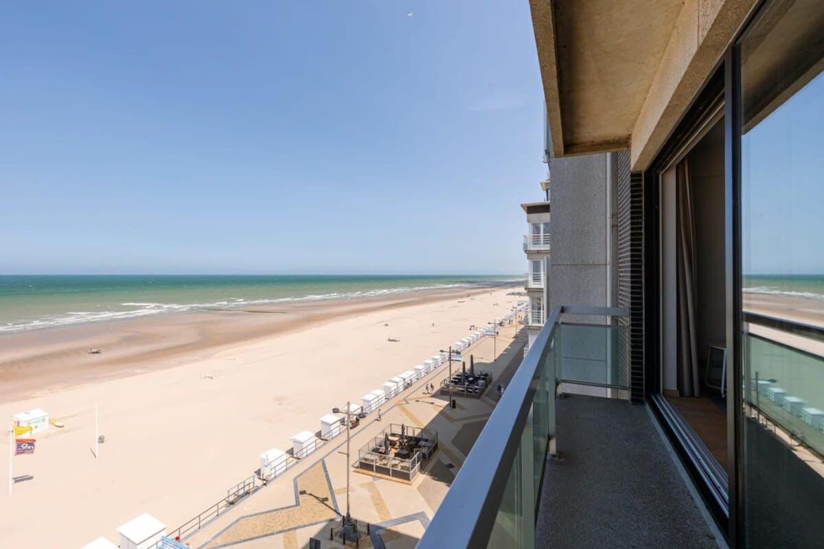 Huswell - Apartment With Stunning Sea View In Middelkerke Luaran gambar